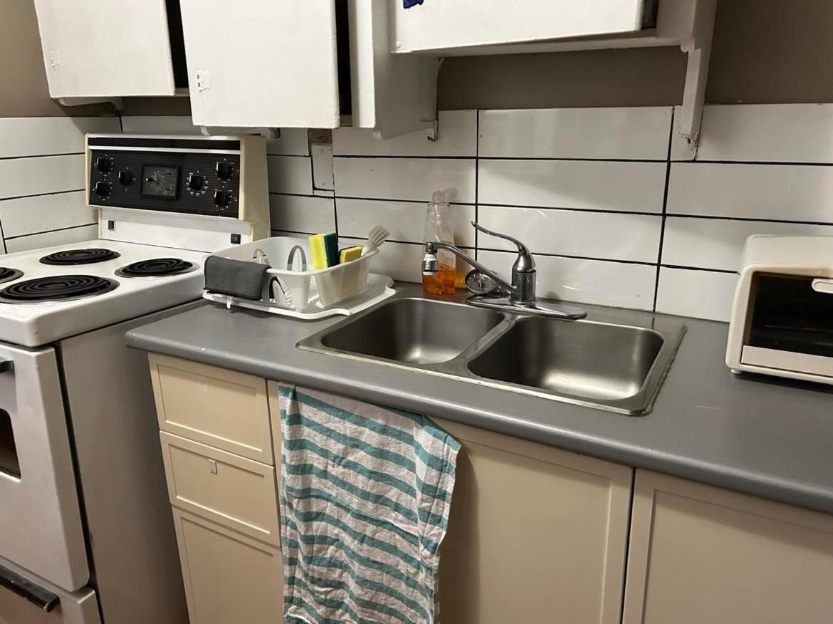 Maryland Homestay In Winnpeg Downtown Winnipeg Kamer foto